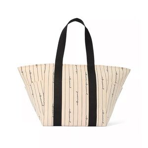 NWT Victoria’s Secret Script Logo Canvas Weekender Tote Zip Closure Lightweight